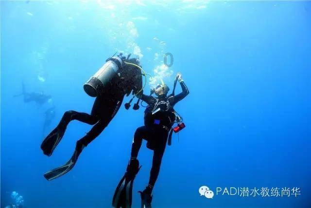 广西金秀:志愿服务丰富学生假期生活