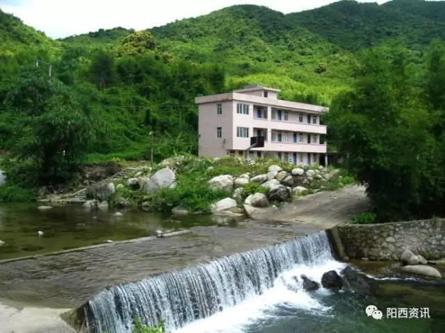 抖音被对方拉黑还能发私信吗？游戏画面